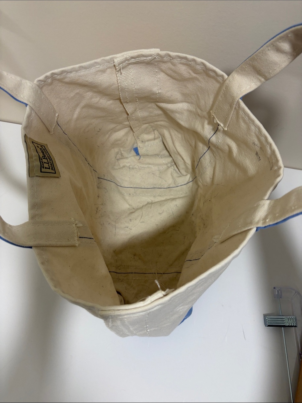 L.L. Bean vintage Boat Tote Canvas Tote with Blue Trim - Picture 4 of 7
